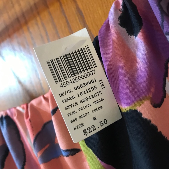 Off-the-shoulder Flowery Blouse - Picture 3 of 3